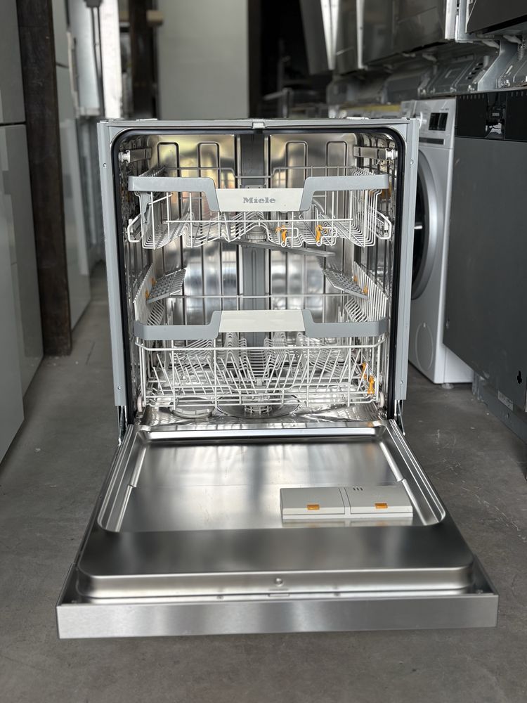 Miele G 7200 SCU вбудована посудомийна машина