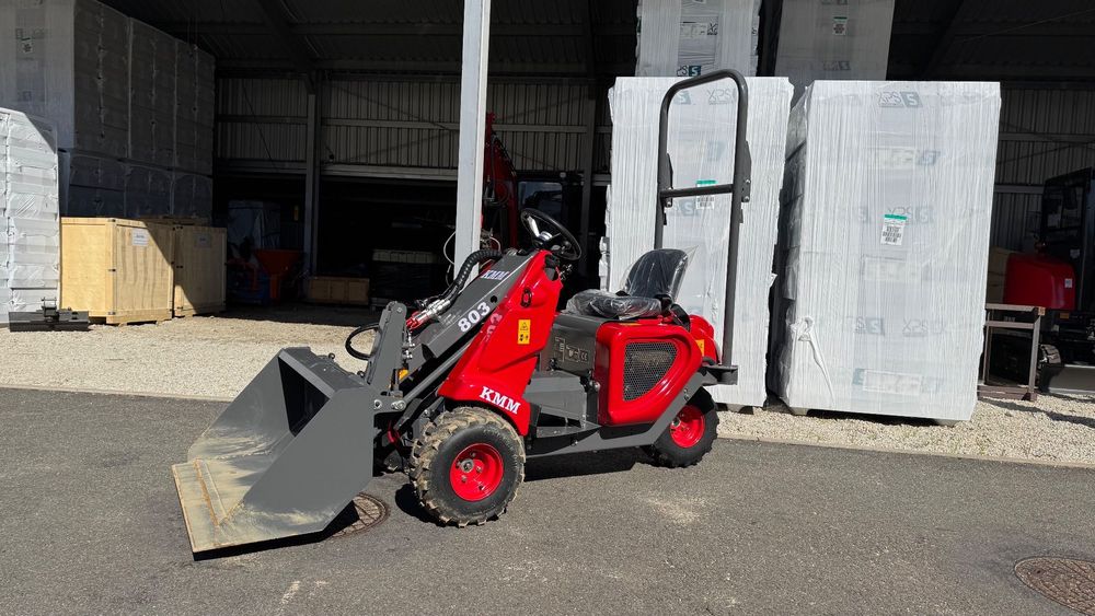 KMM 803  Nowa mini ładowarka KMM 803