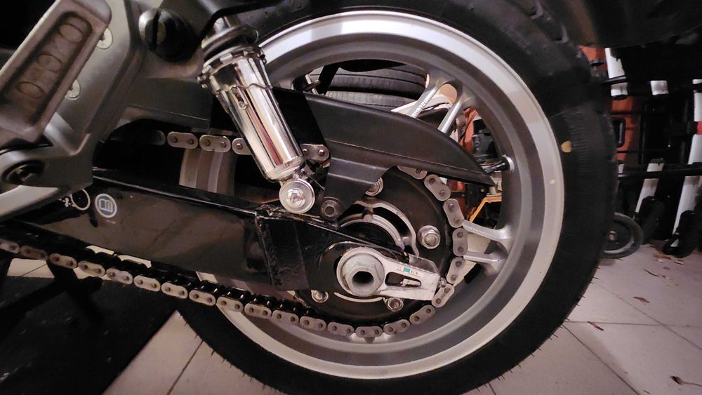 Honda CB1100 nowoczesny klasyk