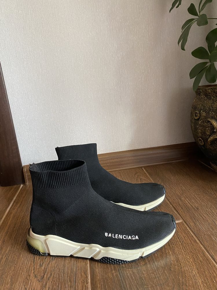 Кросівки balenciaga