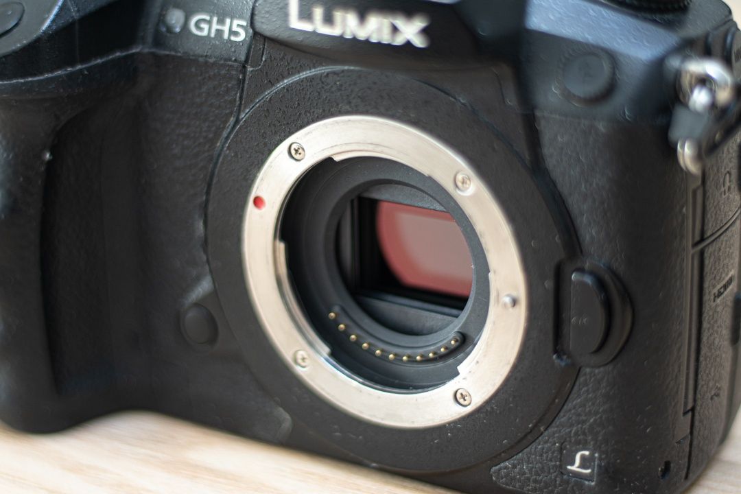 Câmara PANASONIC LUMIX GH5