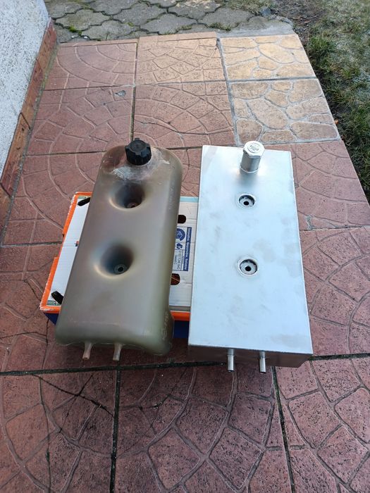 Zbiornik nierdzewny na płyn chłodniczy, paliwo, webasto