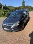 Opel Zafira B samochód osobowy