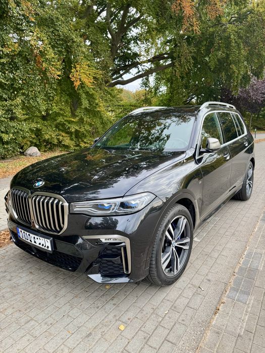 Samochód SUV BMW X7 M50d