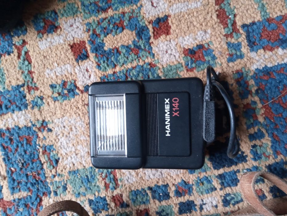 Lampa błyskowa hanimex x140 pokrowiec