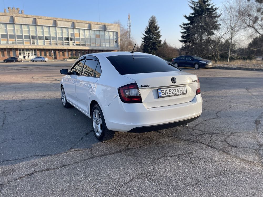 Skoda rapid 2018 рік