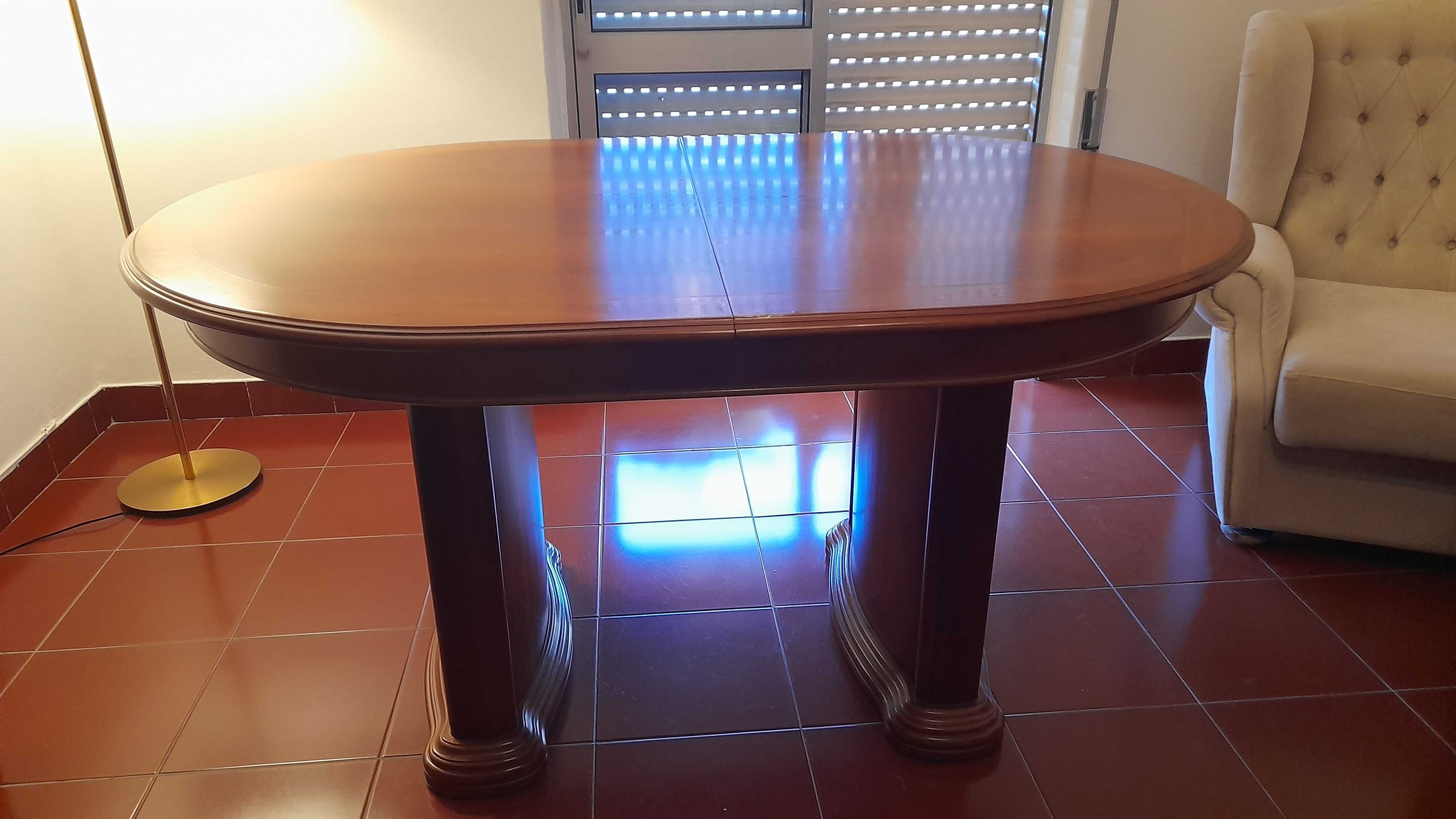 Mesa extensível cerejeira