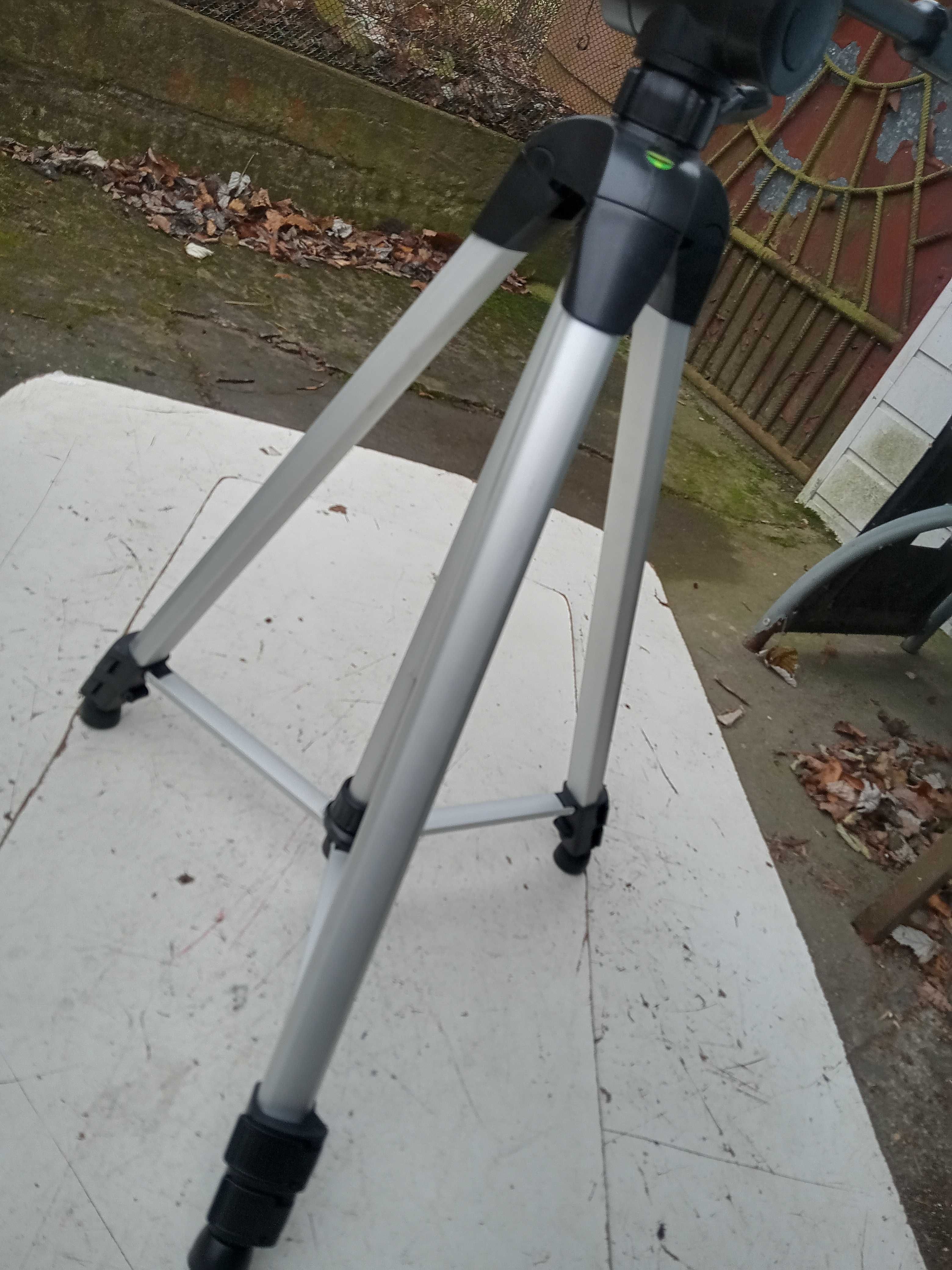 Tripod stojak statyw na aparat foto kamera niwelator geodezyjny