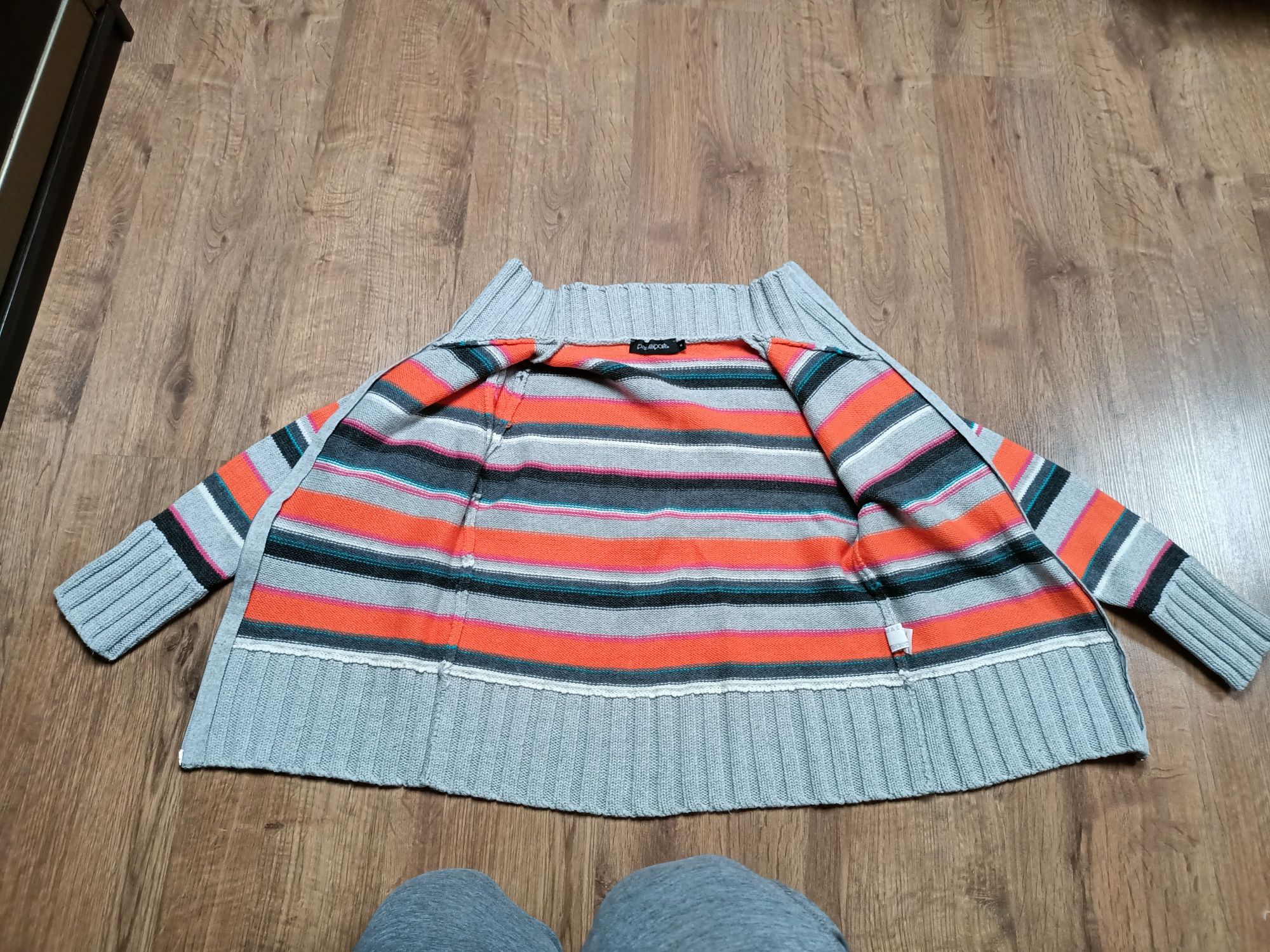 Rozpinany sweter wełniany, M