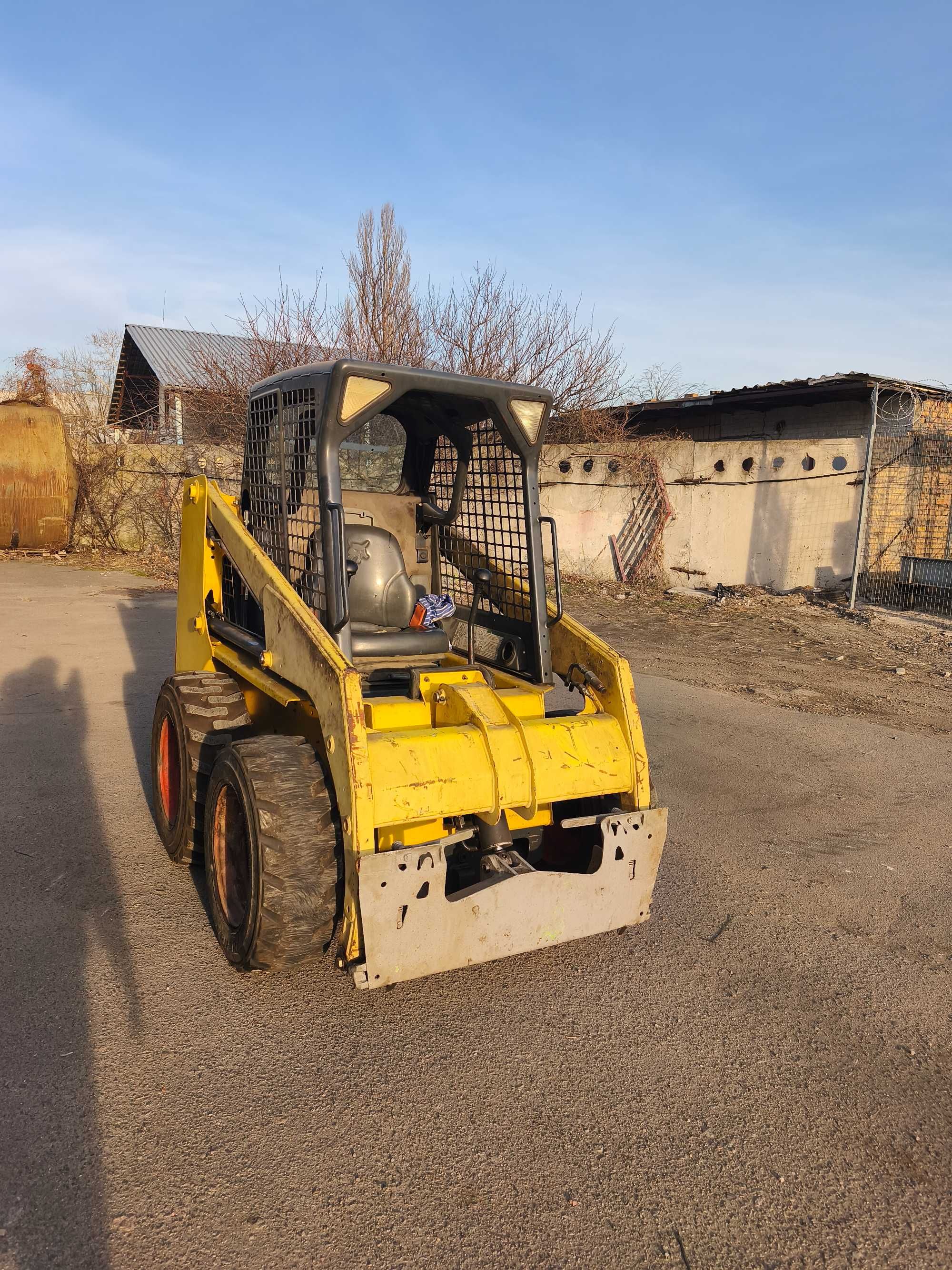 Продам Bobcat S130 б/у 2003 р. 590 кг.