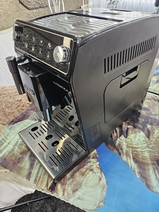 Кофемашина DeLonghi AUTENTICA ETAM29.510.B