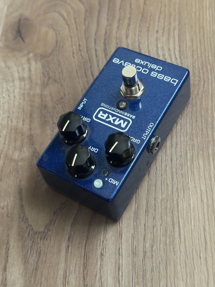 MXR bass octave deluxe M 288 oktawer do basu