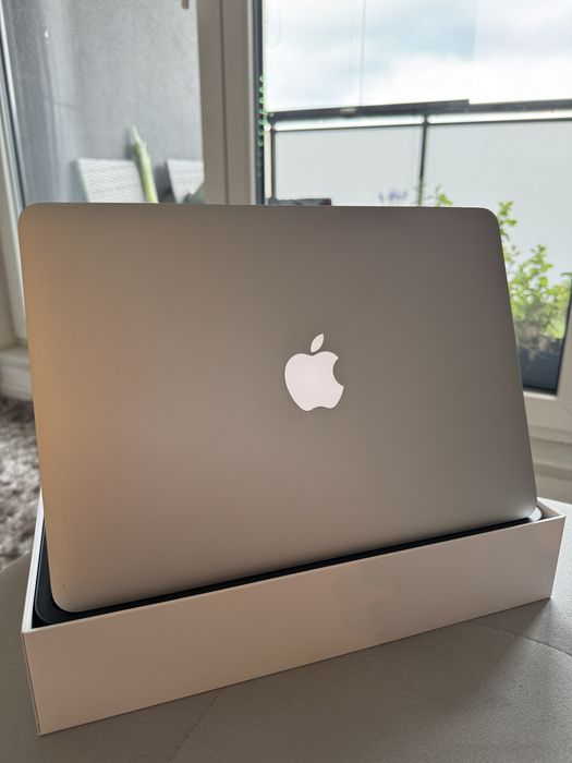 MacBook Pro 13” Retina (Early 2015)