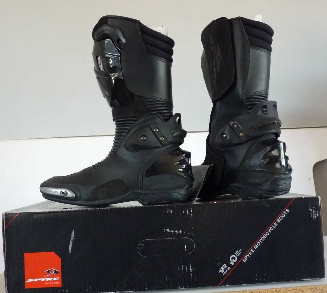 Buty motocyklowe sportowe czarne mało używane wysoka klasa 42