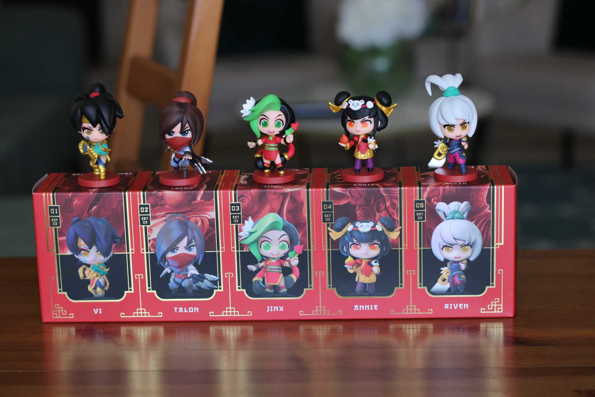 [Novo] Lunar Revel Team Minis