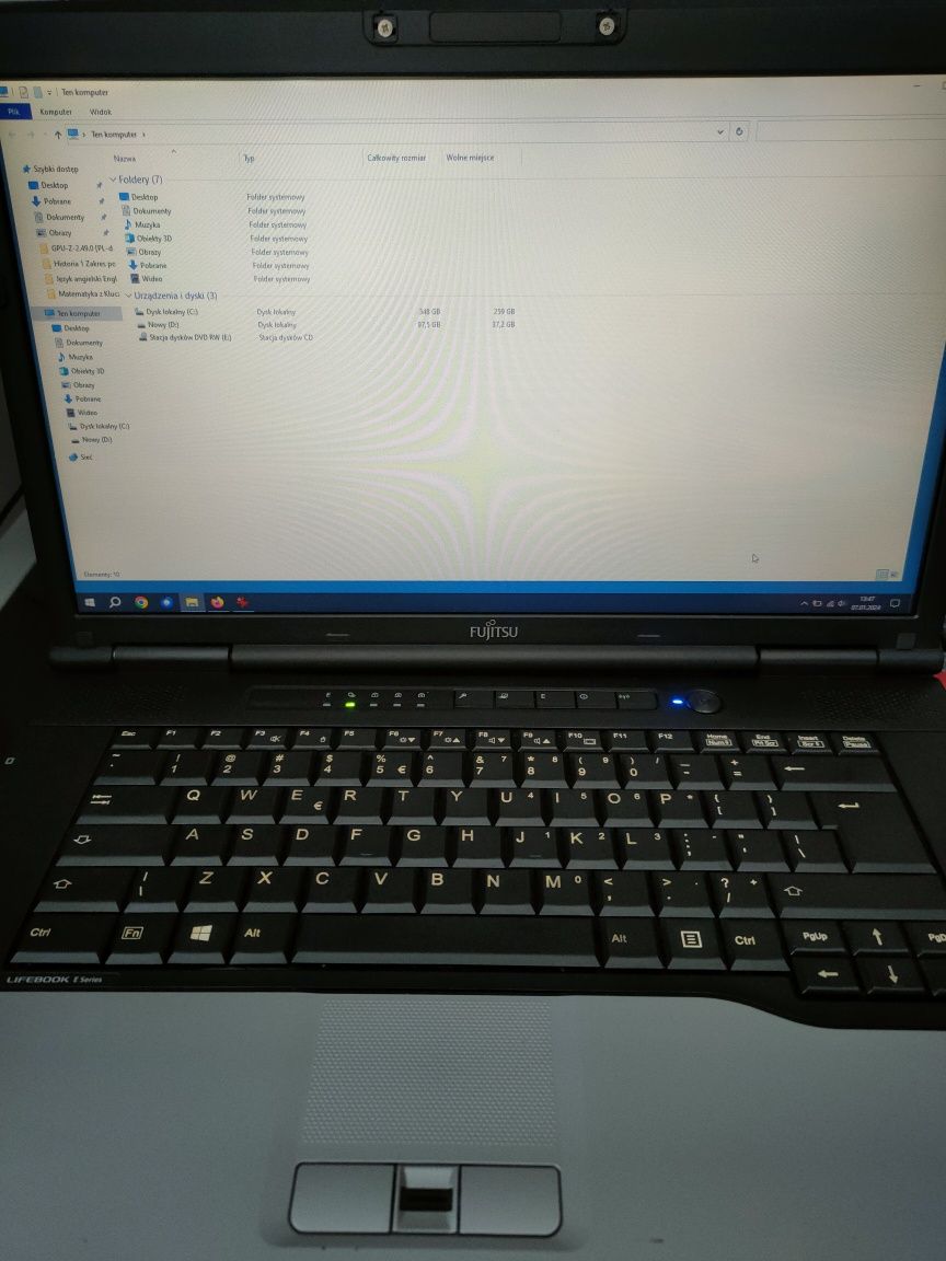 Laptop Fujitsu E752 15,6 cali 16 GB RAM 500 GB SDD + torba