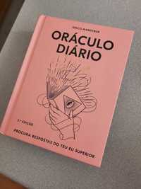 Livro " Oráculo Diário"