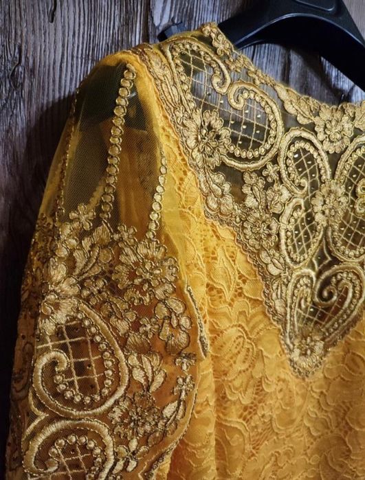 Eden Rose. Топ  Прет-а-Порте. Франция