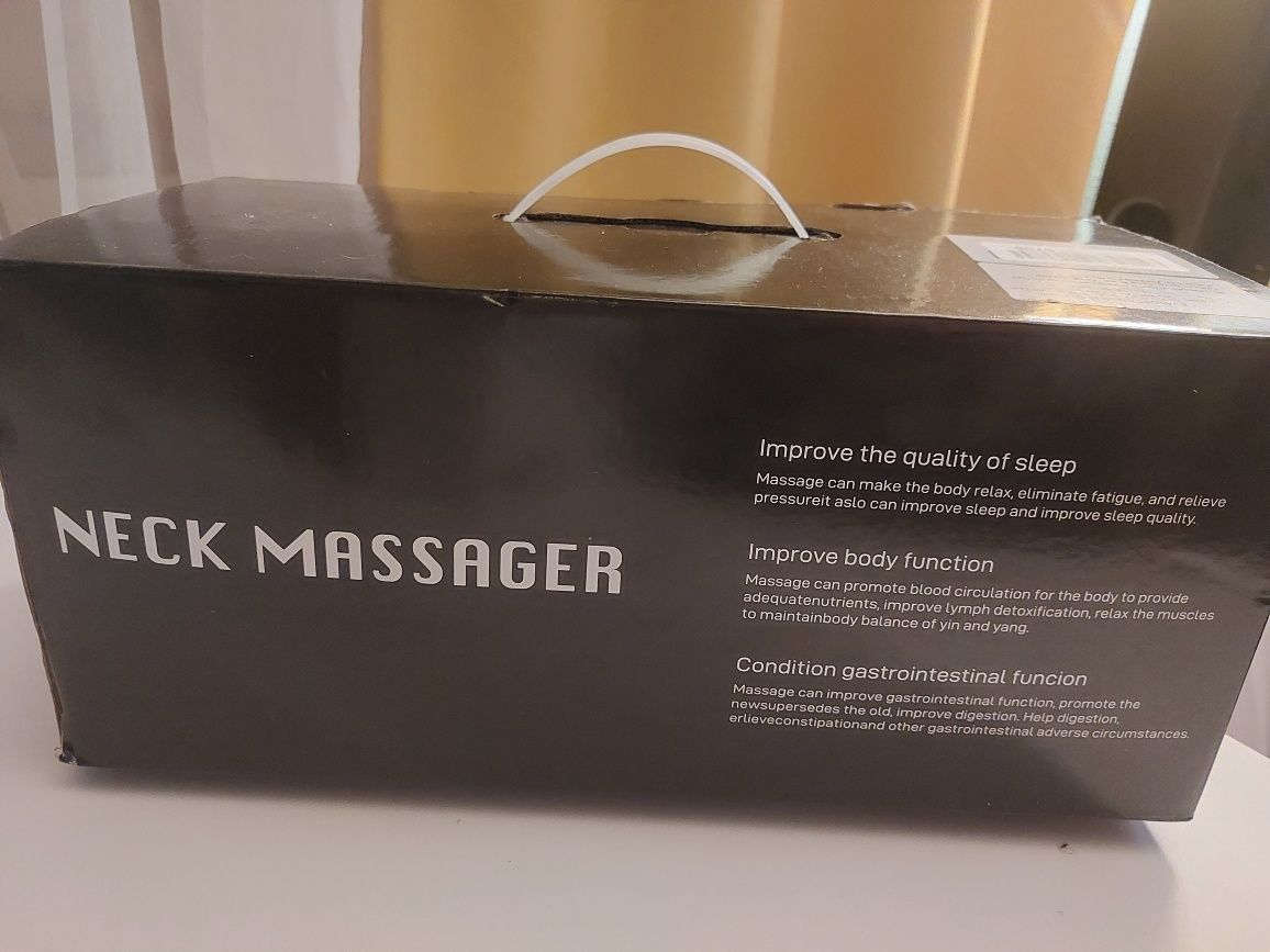 Masażer karku ..