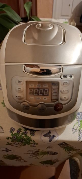 Мультиварка Mystery MCM-1020