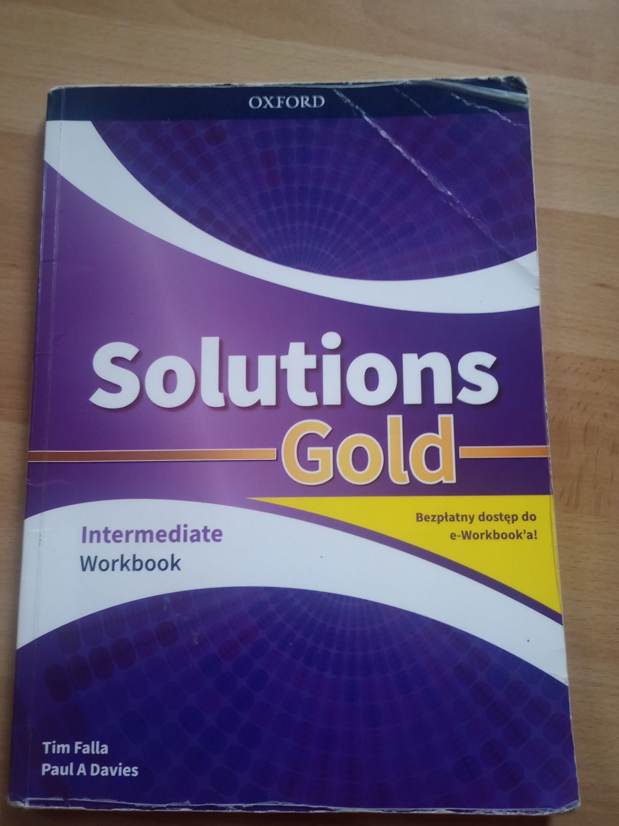 Solutions Gold Intermediate (Students Book,  Workbook)