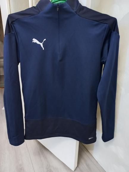 Кофта від бренду puma