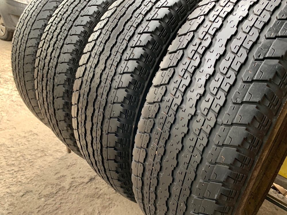 Шини літні R18 255 70 Bridgestone Летняя резина Склад Осокорки