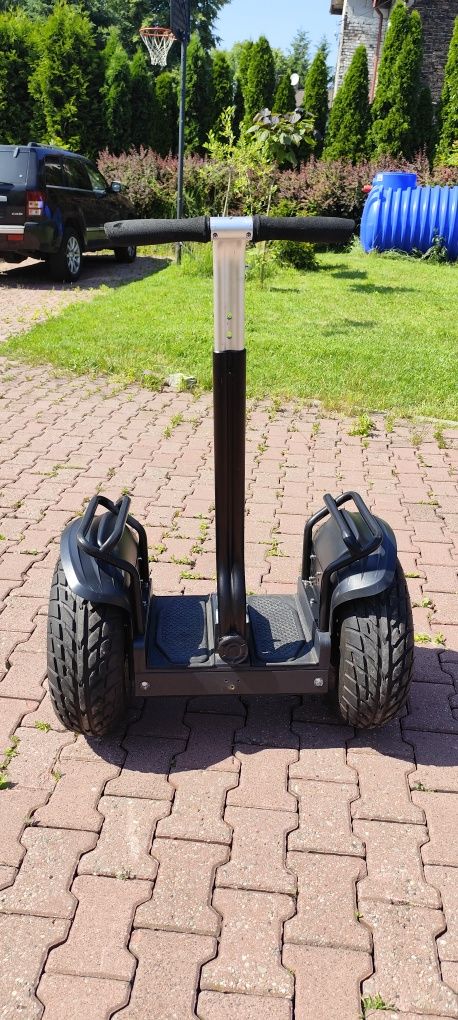 Pojazd dwukołowy typ segway Ztech ZT-43 terenowy. Hulajnoga kamper