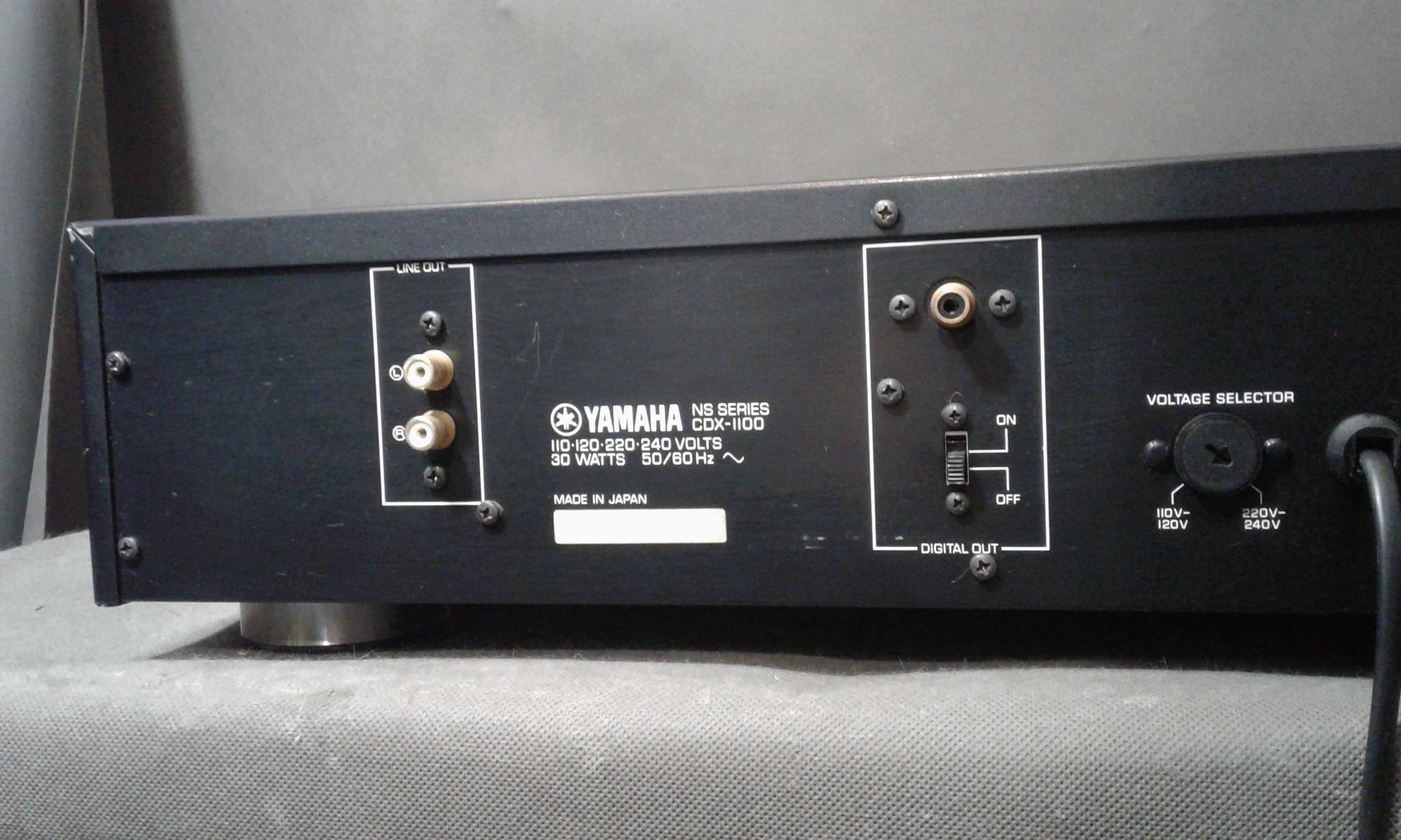 YAMAHA CDX-1100,odtwarzacz cd,pilot