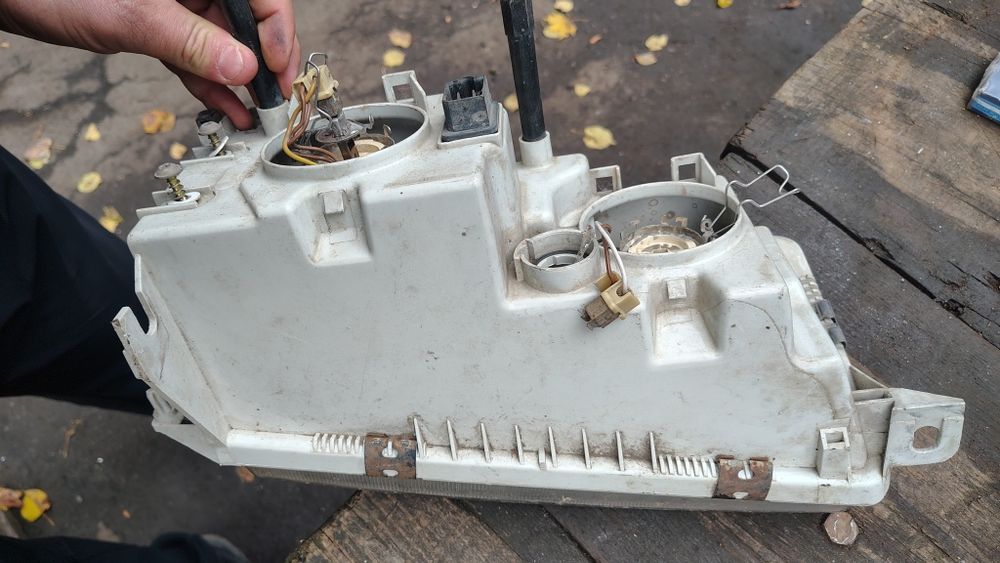 Переднє ліва фара Лада 2110 2111 2112 без лінзи