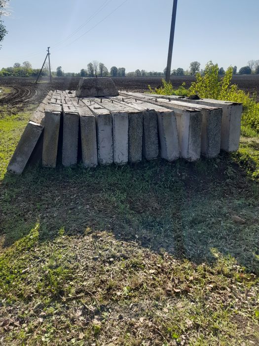 Бетонний склад-ангар