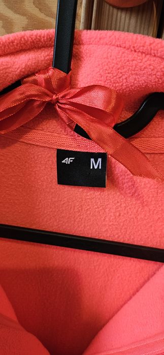 Różowy termoaktywny polar 4F, rozmiar M, nowy!