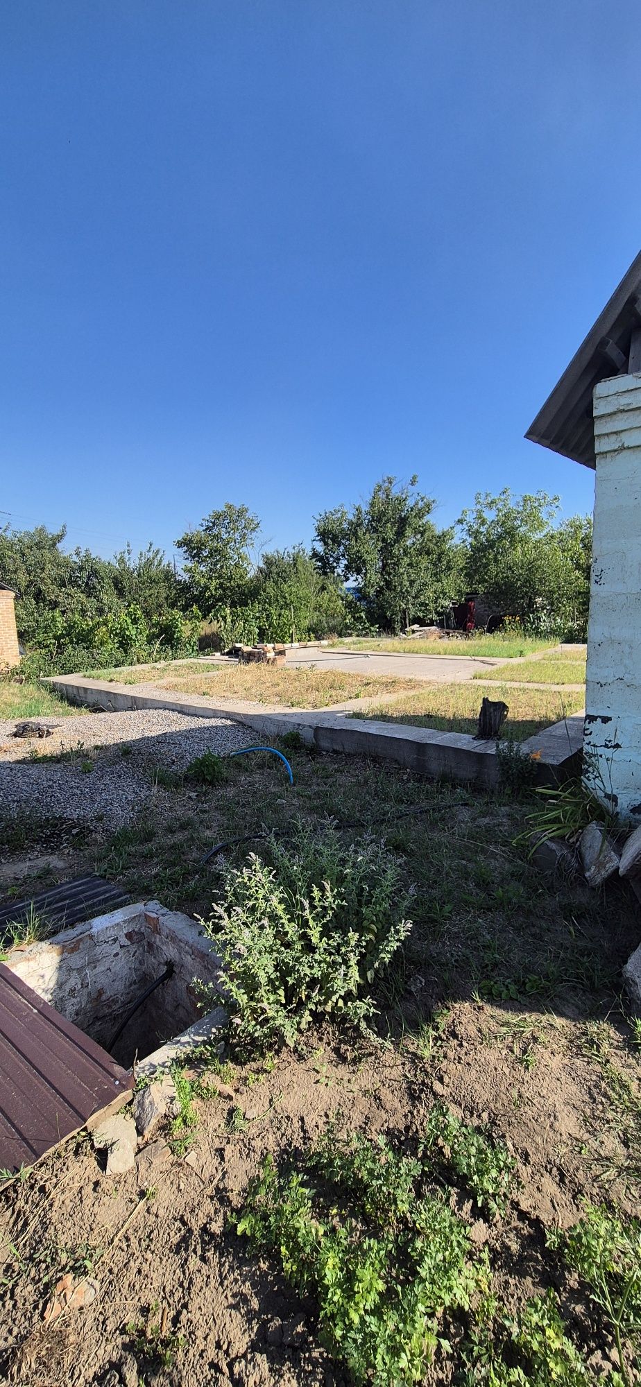 Жилье  дача   в городе ,шевченковский.