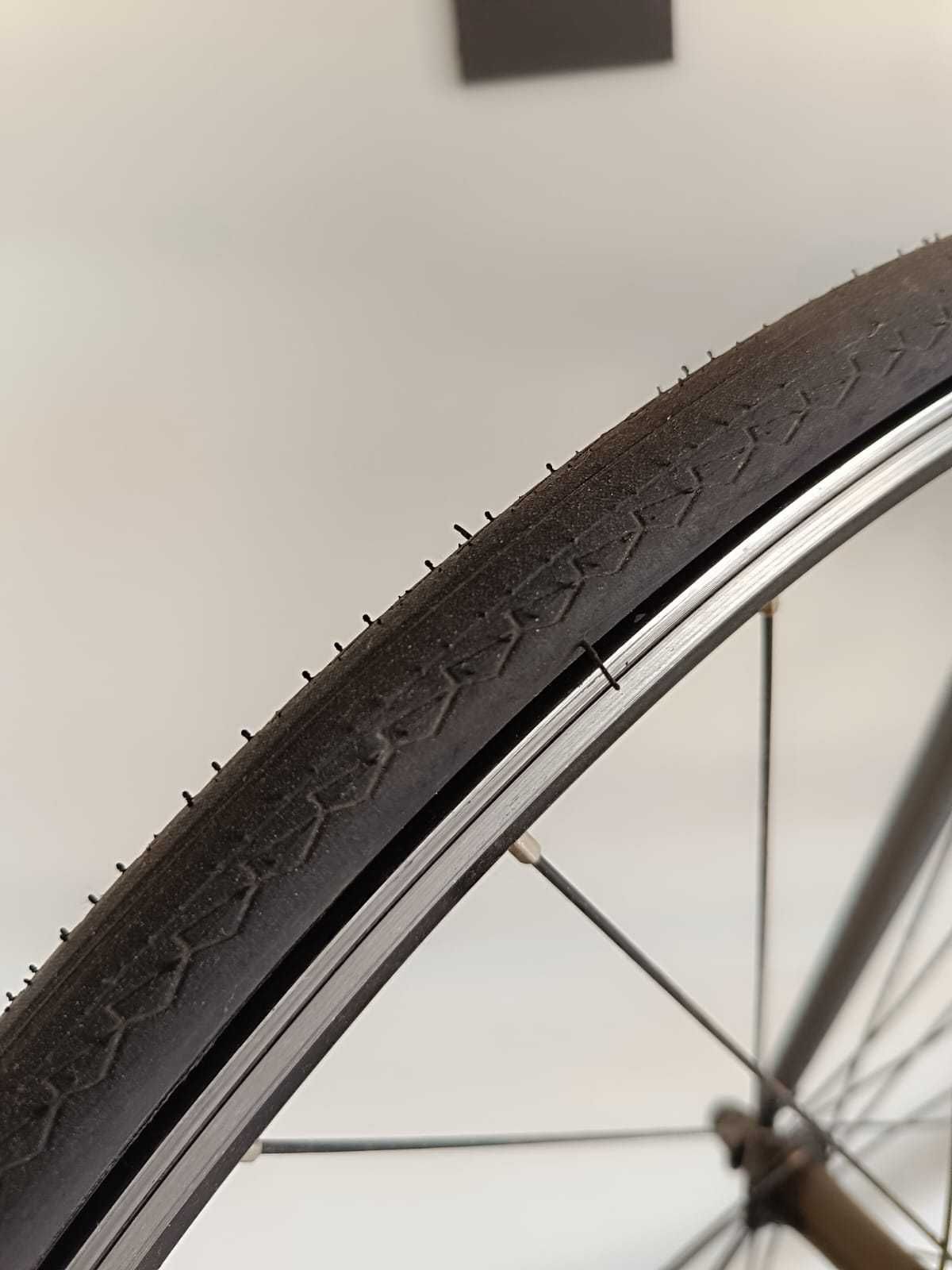 Bicicleta de estrada BTWIN Triban 300