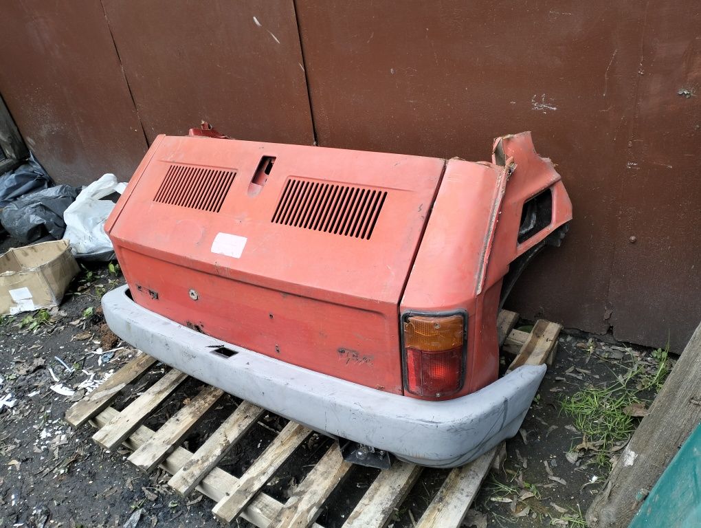 Grill lub reklama riksza z tył u FIAT 126P maluch r