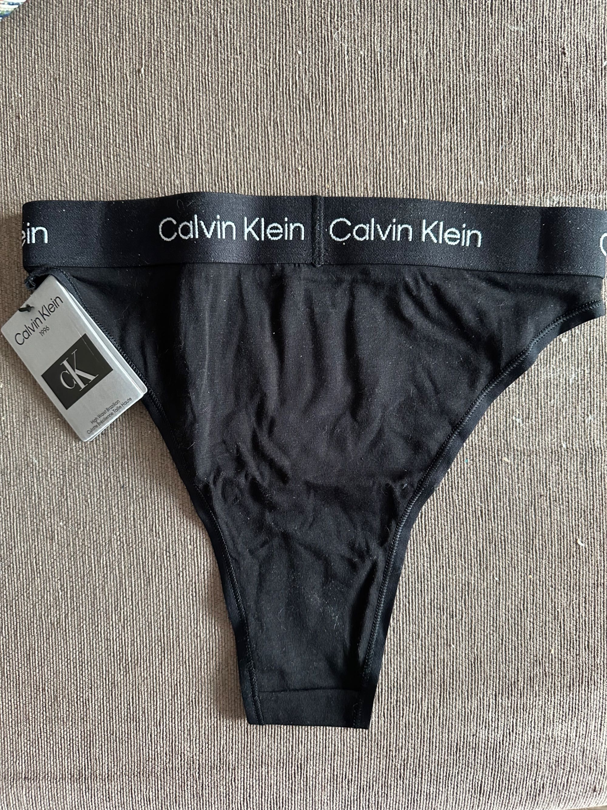 Жіночі трусики Calvin Klein