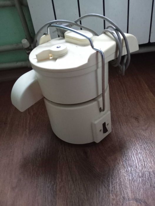 Продам новую соковыжималку Родничок