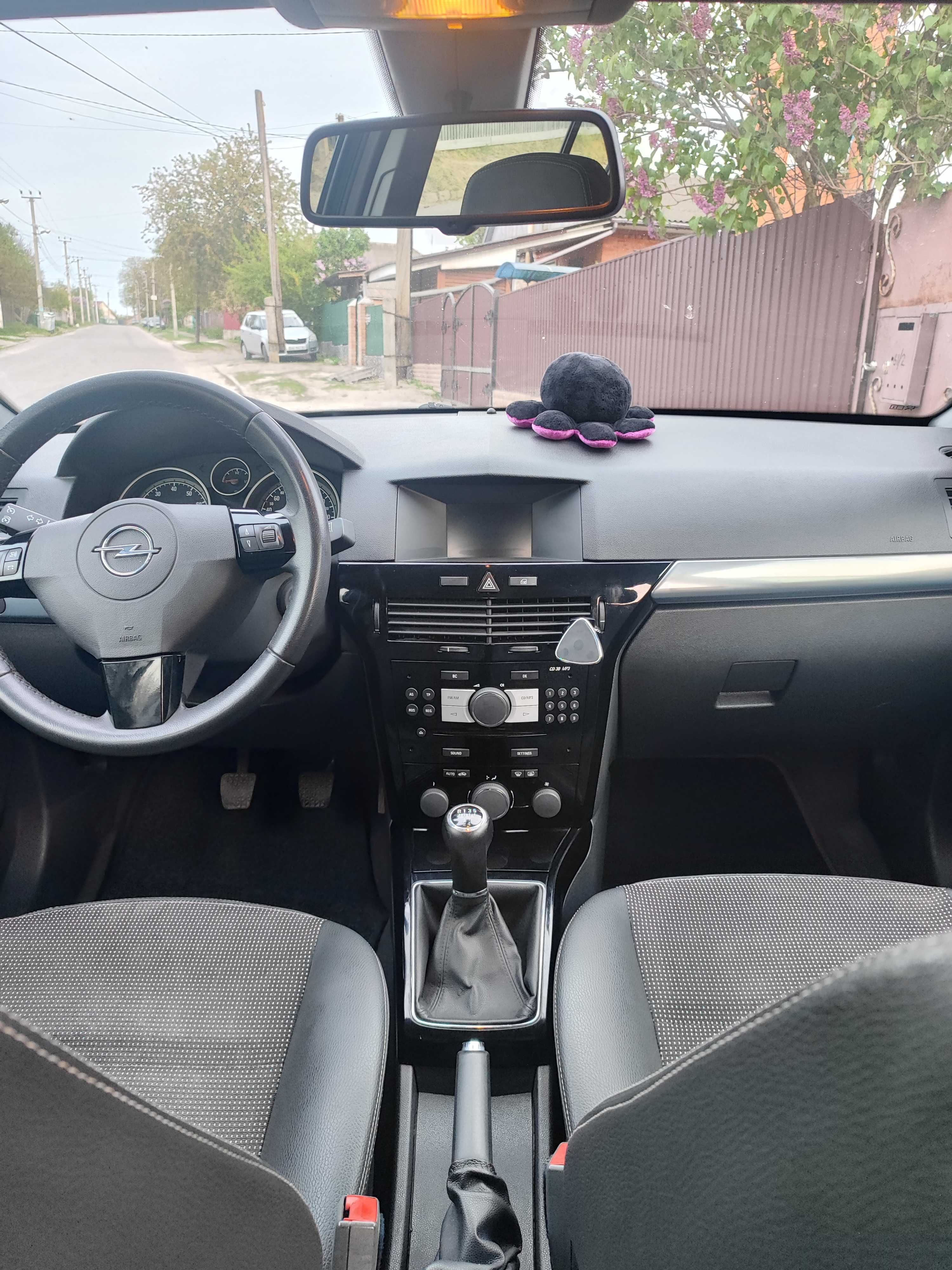 Продам авто Opel Astra H 2009року