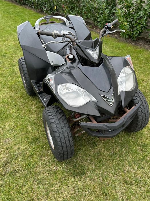 Quad E-ton 250 L7e z papierami