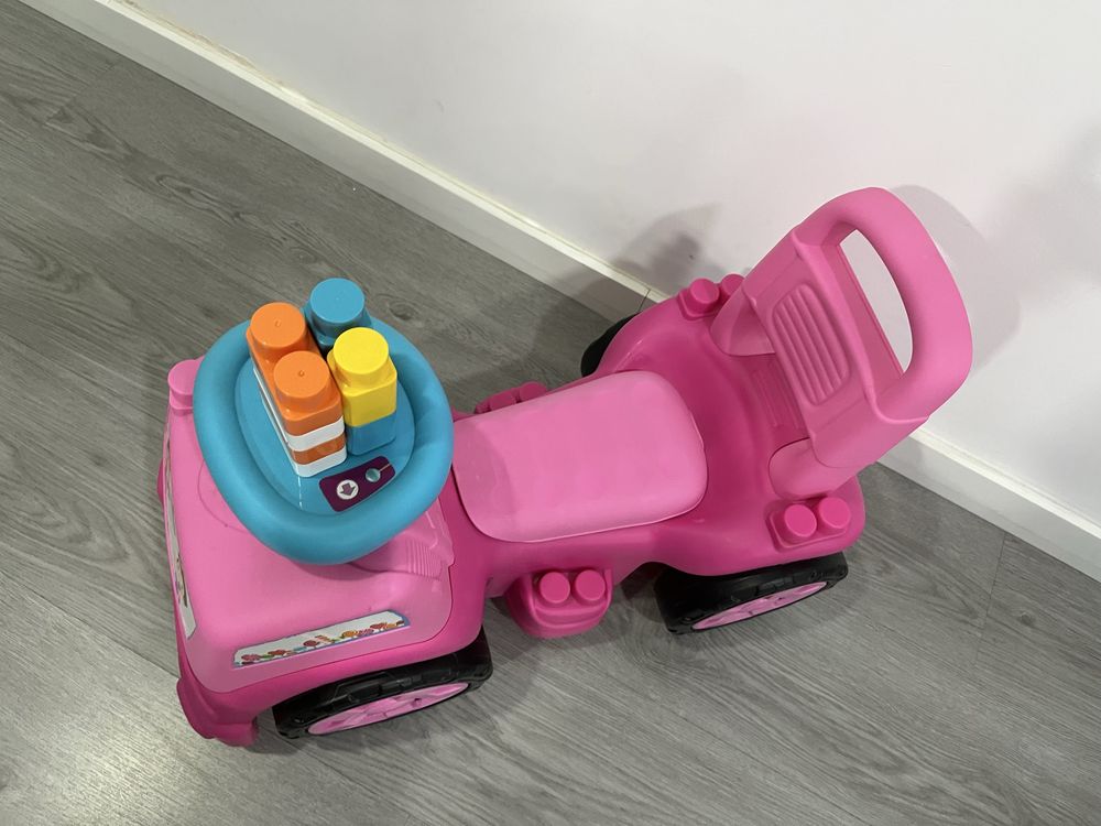 Carrinho para legos de criança