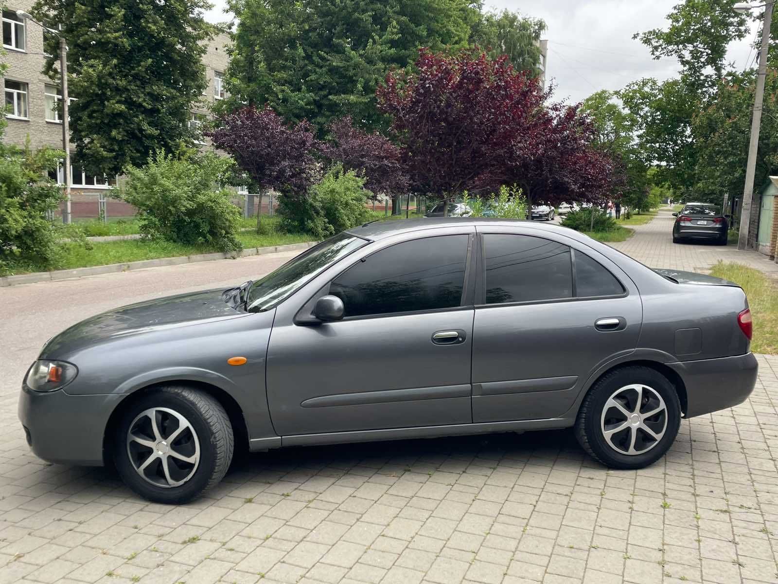 Продам авто ніссан