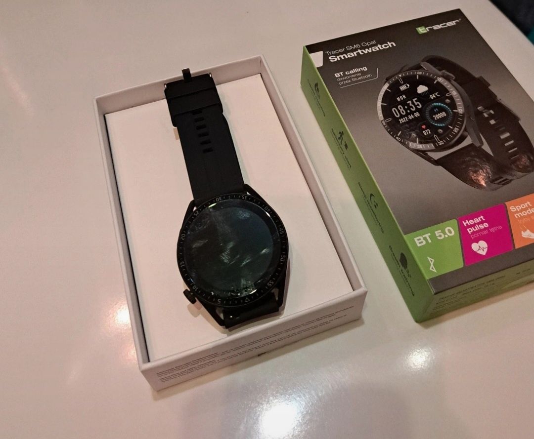 Smartwatch tracer SM6 opal