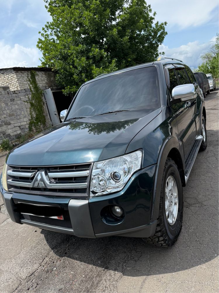 Mitsubishi Pajero Wagon 4