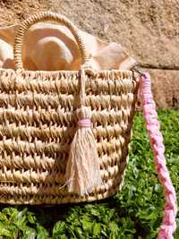 Mala/cesta de palha com alça em macramé e saco/forro em algodão
