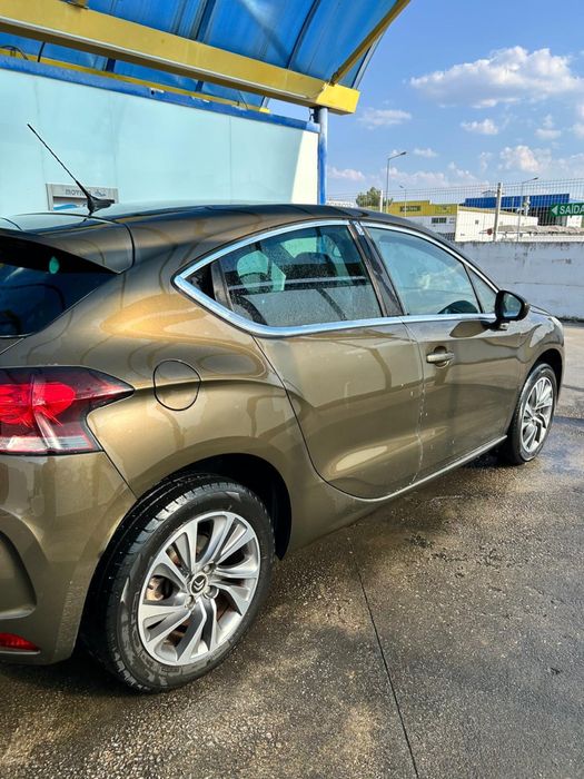 Citroën DS4 1.6 HDi – 2011 – Automático – 285.000