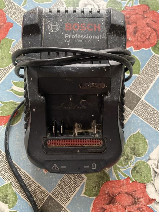 Зарядка bosch pro GAL 1880