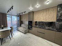 Продаю 2 кімнатну квартиру ЖК Фемелі Плаза