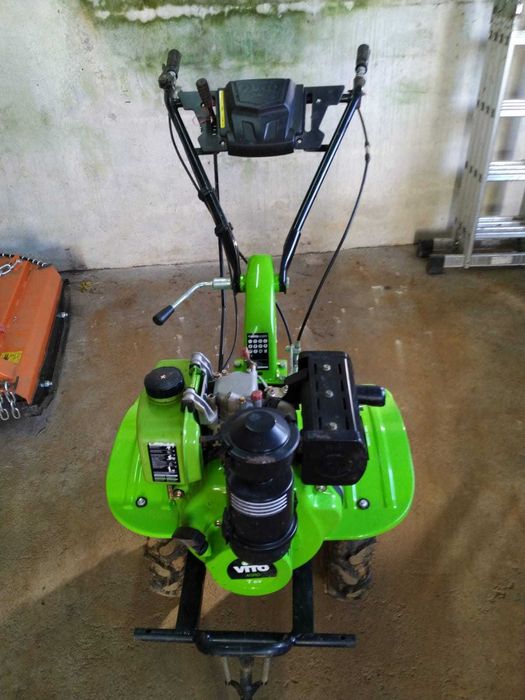 Moto enxada VITO pouco uso - gasoléo