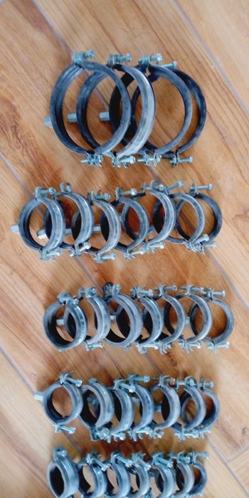 Uchwyty do rur różne