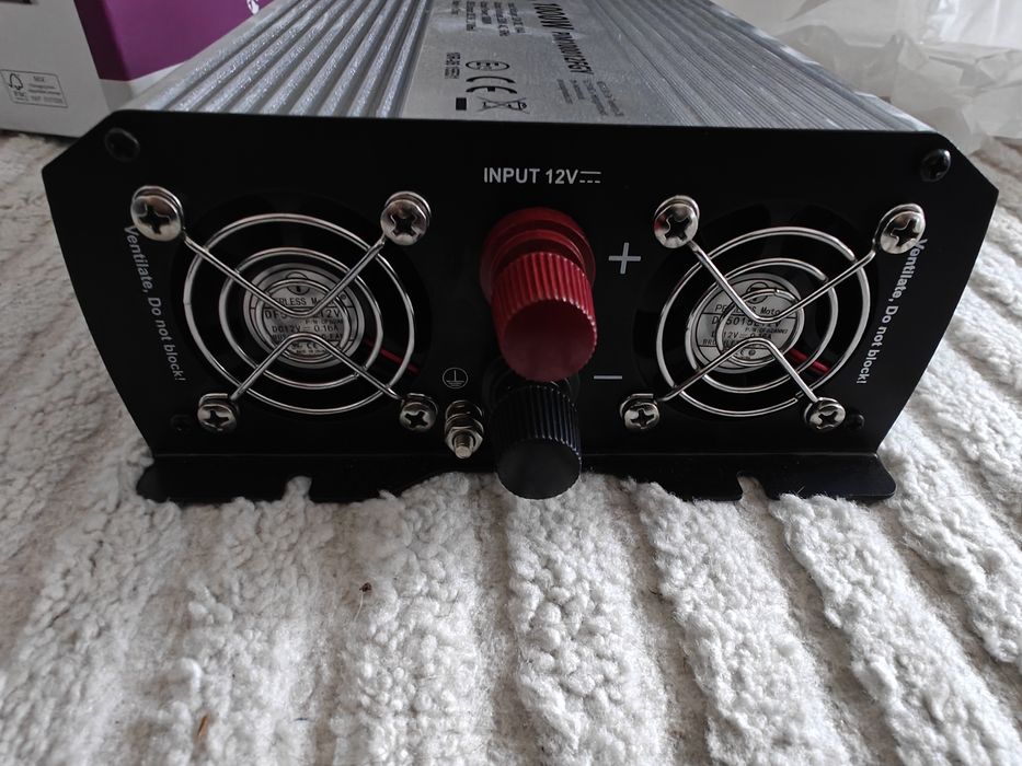 Przetwornica falownik Nedis 1000W nowa nieużywana